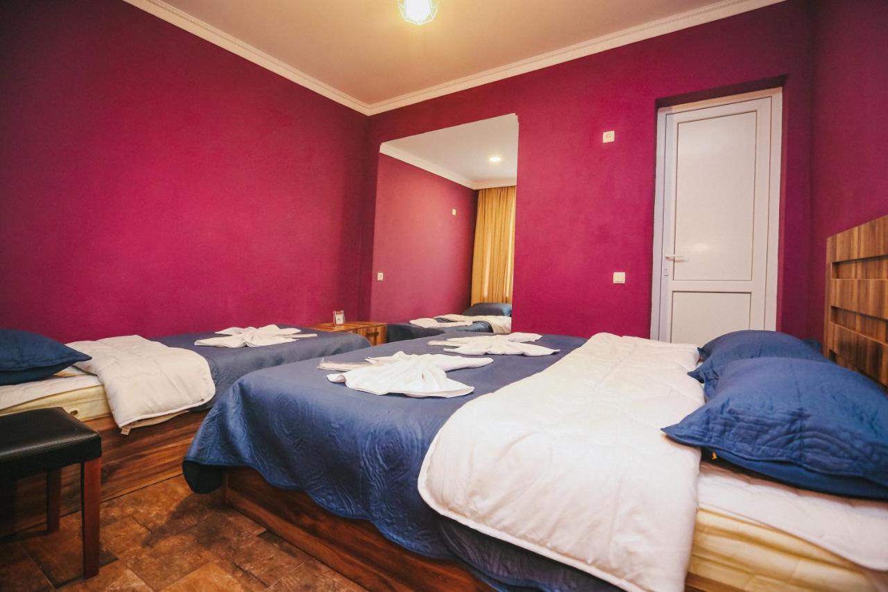 Bebo Babu Guest House Кутаиси Экстерьер фото